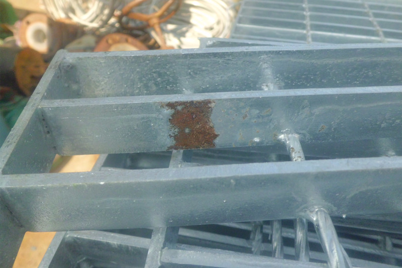 有漏鍍的鋼格板